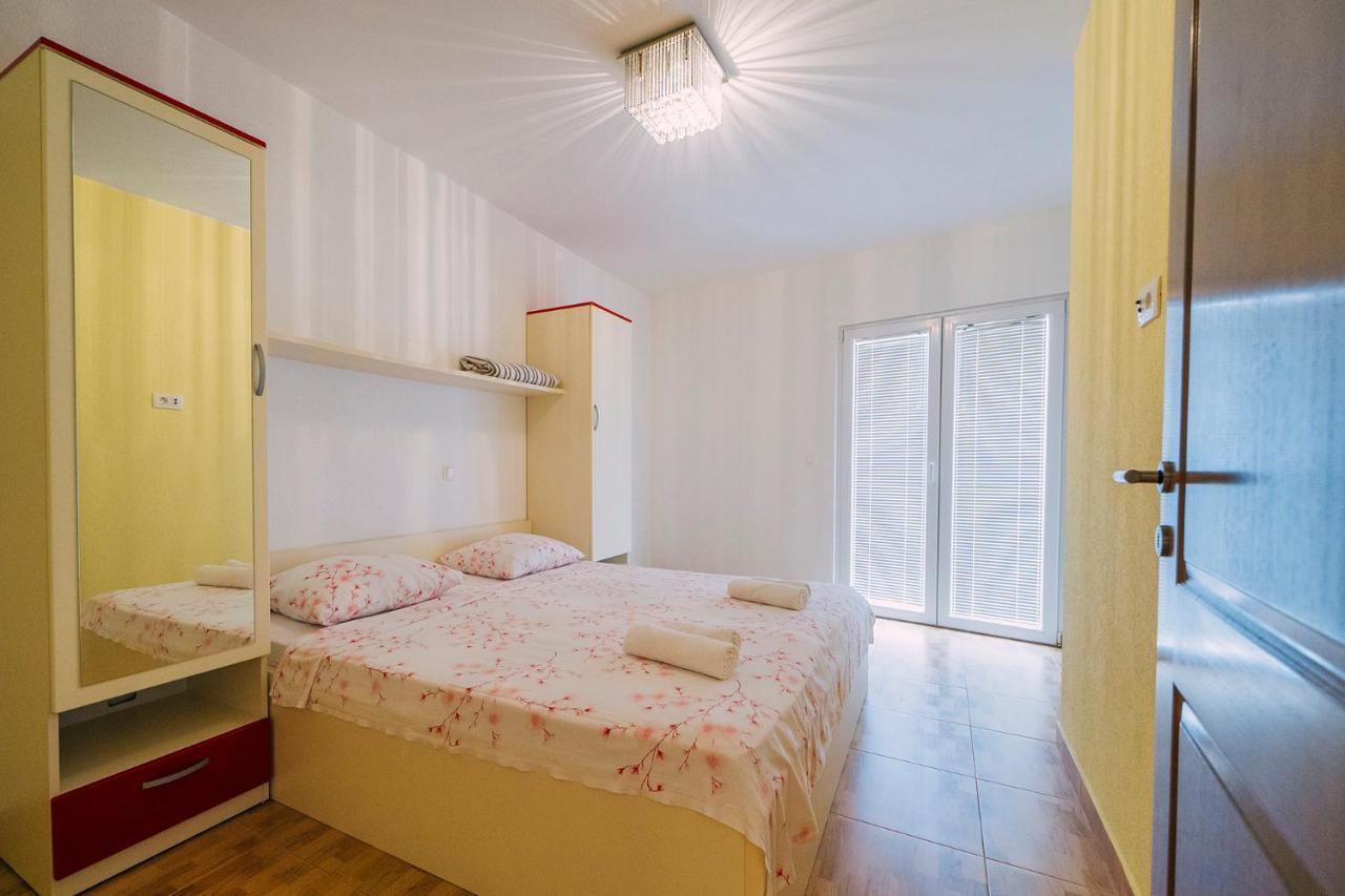 Apartments Luxur Center Baška Voda Eksteriør bilde