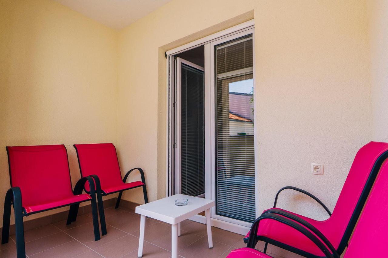 Apartments Luxur Center Baška Voda Eksteriør bilde