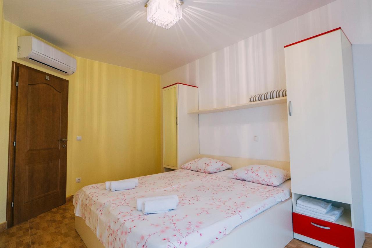 Apartments Luxur Center Baška Voda Eksteriør bilde